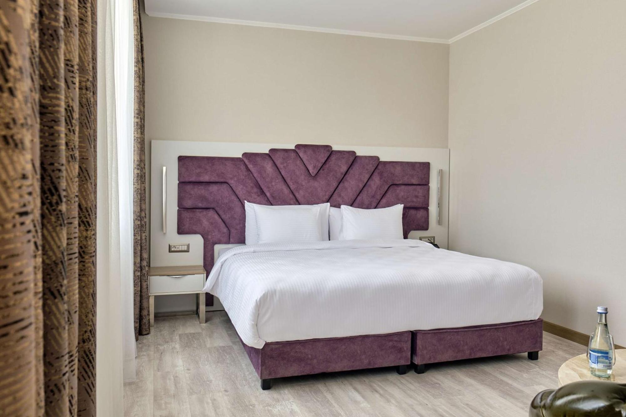 Panarams Tashkent Hotel, A Member Of Radisson Individuals Exteriör bild