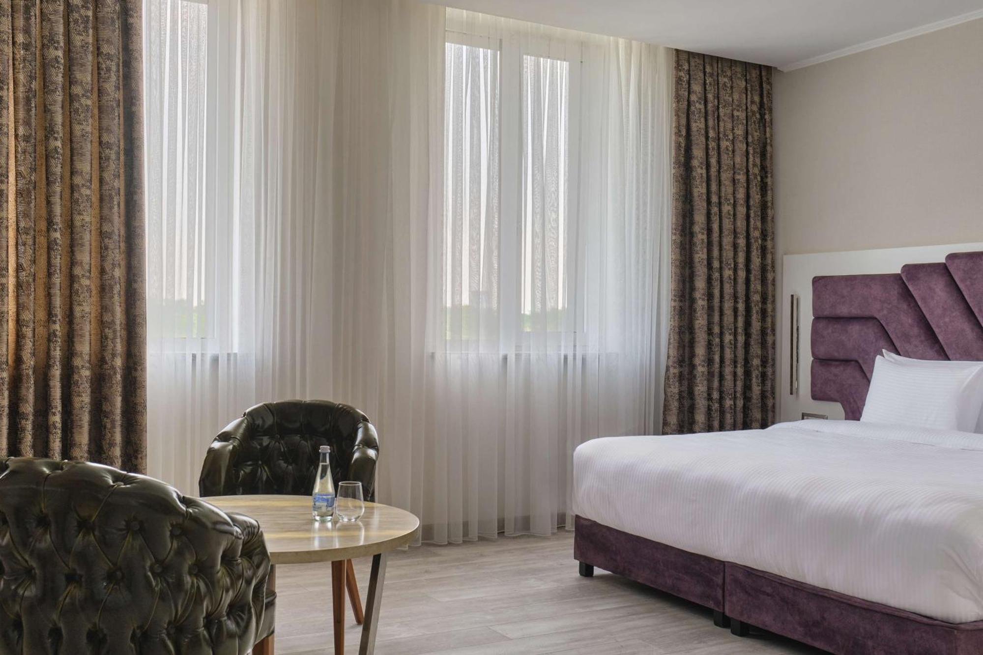 Panarams Tashkent Hotel, A Member Of Radisson Individuals Exteriör bild